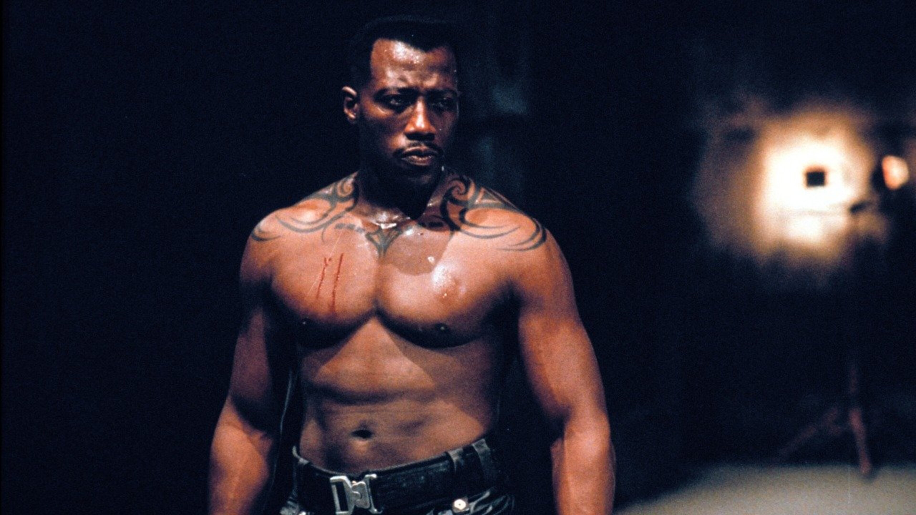 Blade 1998 Parents Guide