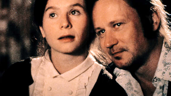39 HQ Photos Breaking The Waves Movie Download / Breaking The Waves 1996 Free Download Cinema Of The World