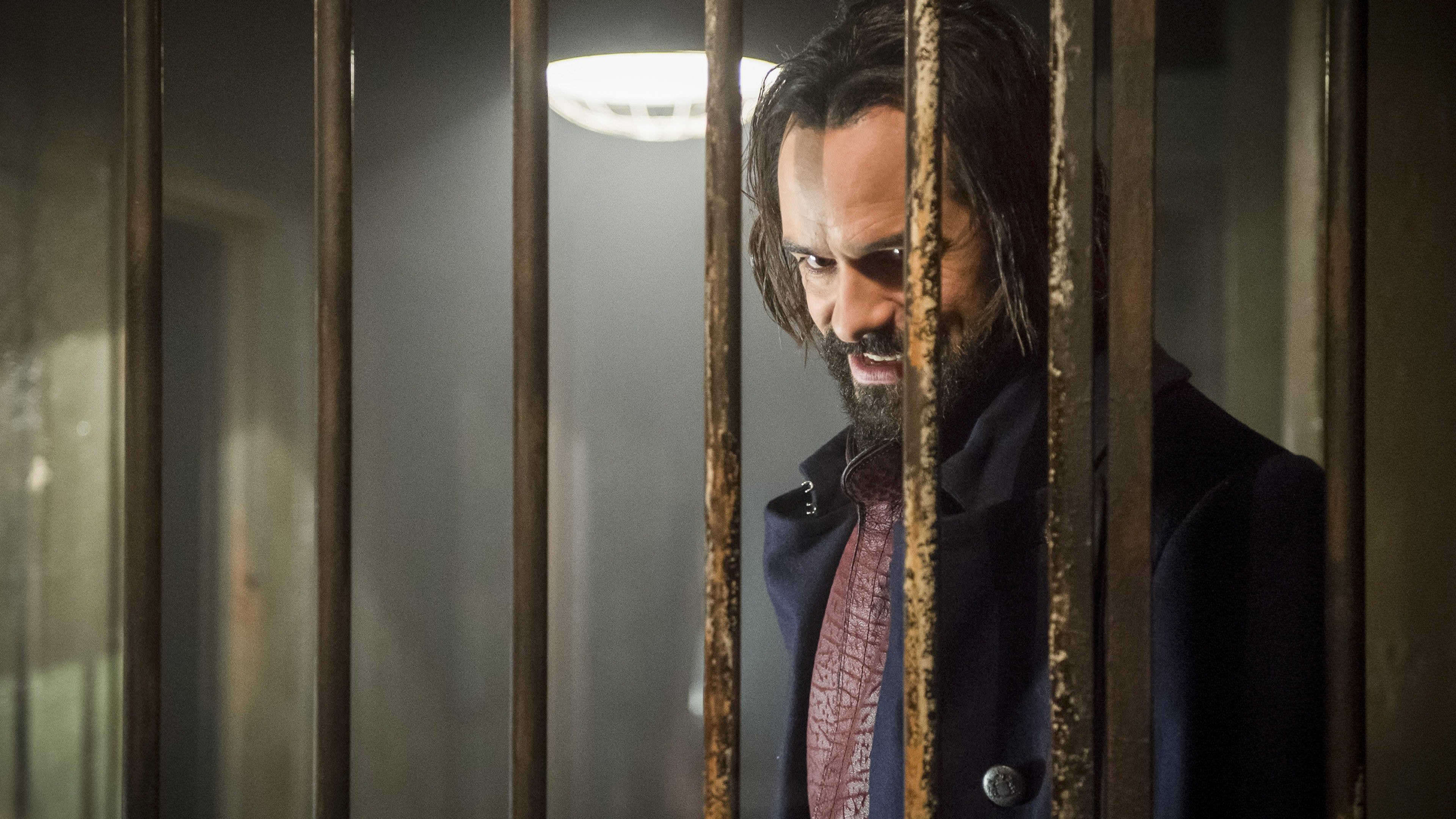 Buy \u0026 Watch DC's Legends Of Tomorrow: Season 1 | Fandango at Home (Vudu), image size:3840x2160