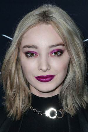 Emma Dumont